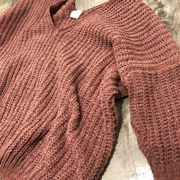 ♦️Chenille Off the Shoulder Sweater♦️ - Picture 3 of 4